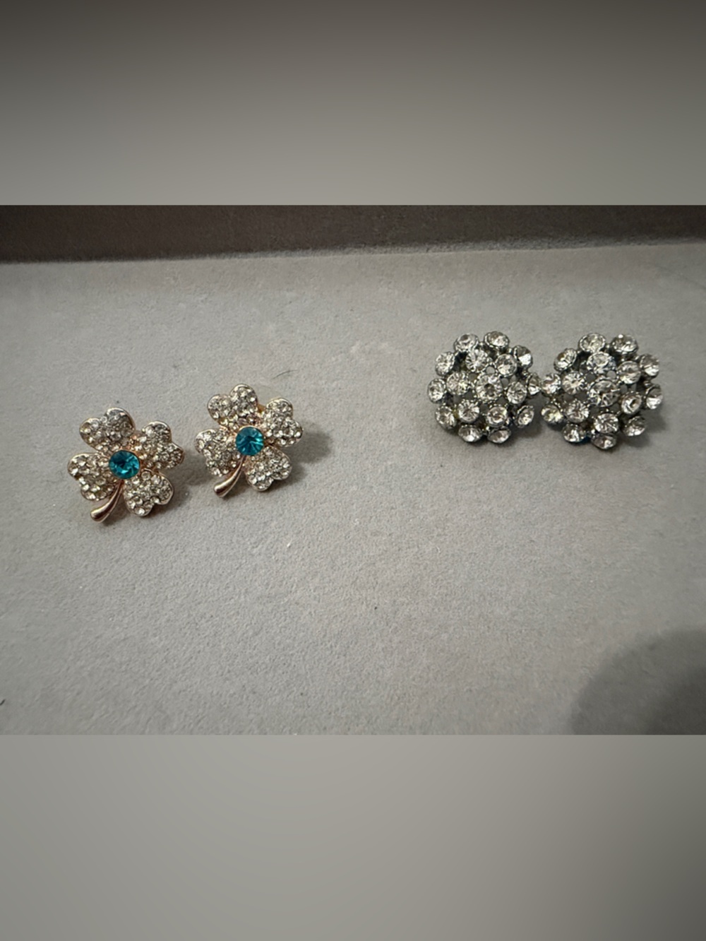 2 pairs Crystal Flower Earrings with Blue Center - Women Jewelry